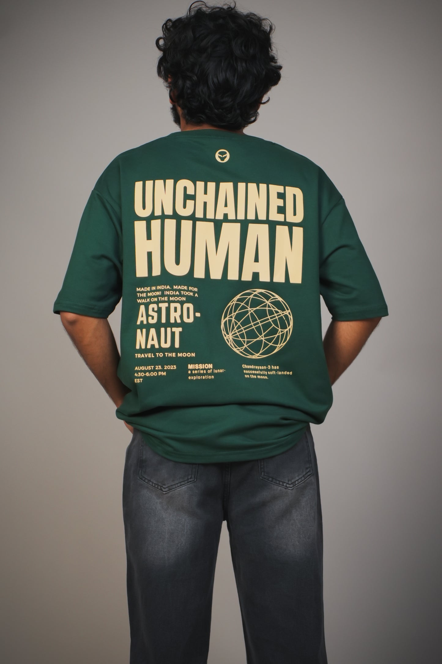 UNCHAINED Green Oversized T-Shirt